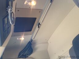 Mercedes-Benz 1845 Big Space Retarder Silo Kompressor