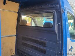 VW Crafter 35 extralang und hoch AHK Schal