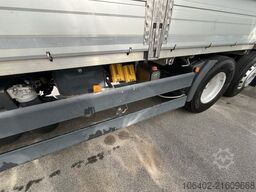 MAN TGX 25.510 6x2-4 BL mit Hänger, Aufbau