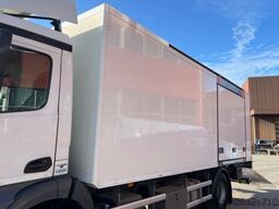 MERCEDES-BENZ 4x Antos 1843 4x2 Kühler