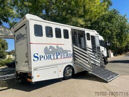 Scania R310 mit Spier Hänger 15 Pferde