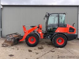 Kubota R 065