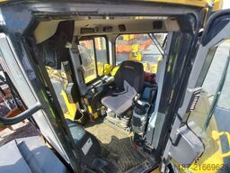 Komatsu D155A-6R (4 pcs available for sale in Abu Dhabi)