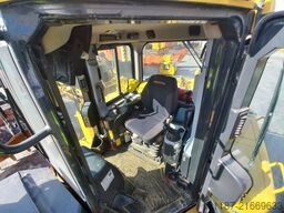 Komatsu D155A-6R (4 pcs available for sale in Abu Dhabi)