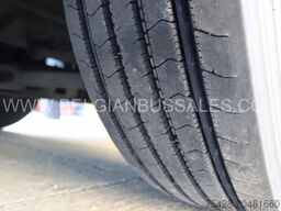 Mercedes TOURISMO RHD