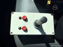 Mitsubishi FUSO 9C18/Abroller KING/TÜV:10.2026