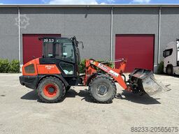 Kubota R065W