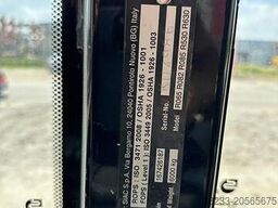 Kubota R065W
