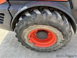 Kubota R065W
