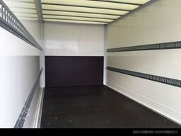 FUSO Canter 7C18 Junge-Koffer mit LBW +Klimaautomatk