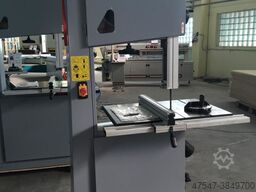 WOODLAND MACHINERY 600