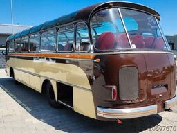 SETRA Kässbohrer Setra S 11