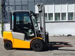 Jungheinrich DFG425 5.5m/ 610mh/ 4v