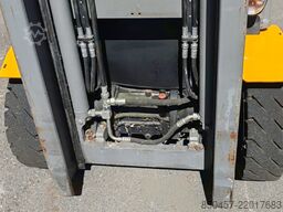 Jungheinrich DFG425 5.5m/ 610mh/ 4v