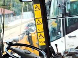 KOMATSU WA 270 Top wie Liebherr 524/538