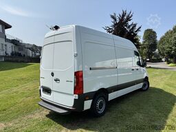 Mercedes-Benz Sprinter III 214 L2H2