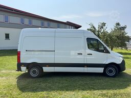 Mercedes-Benz Sprinter III 214 L2H2