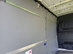 Mercedes-Benz Sprinter III 214 L2H2