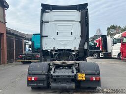 MERCEDES-BENZ Actros 1845 Mega Retarder ACC Spur. As. HU 3x