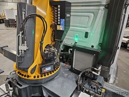 Mercedes-Benz AROCS 3253 8x8 / 65 t/m CRANE + JIB + WINCH / K...