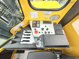 Combilift C4000 GAS DUPLEX 4600 FREE-LIFT CABIN