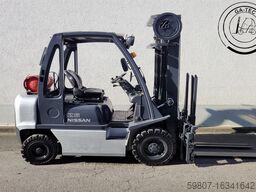Nissan U1D2A25LQ