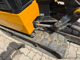 JCB 15C-1 / 982 H /  3 x Löffel / Kabine