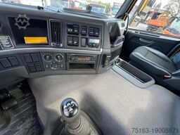 VOLVO FM 330 4x4 Pritsche Kran Singelreifen Funkfernbe