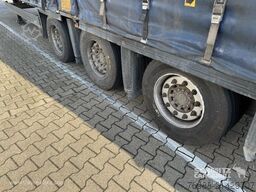 Schmitz Cargobull Curtainsider Mega