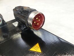 KUKA 1FK7105-5AY81-1YY3-Z S18 Servomotor SN: YFW750709813011