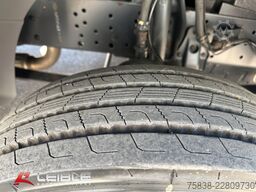MERCEDES-BENZ Atego 816 Koffer mit Ladebordwand Bär