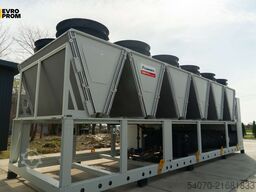 New Industrial chiller CLIMAVENETA - 656.5 KW | With warranty