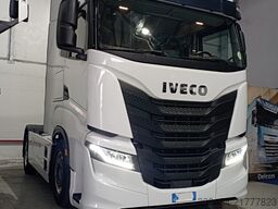 Iveco S-Way 570 euro6-E uff. italia FULL PNEUM
