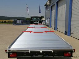 IVECO Daily Autotransport-Zug  mit Anhänger 3 PKW