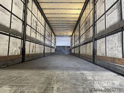 Schmitz Cargobull Curtainsider Standard