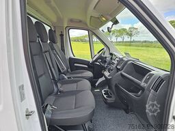 OPEL MOVANO 2.2 Bakwagen Laadklep!