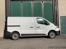 Renault Trafic Van