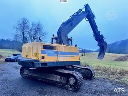 Volvo EC200 crawler excavator with rototilt and narrow b