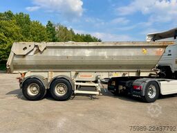 Fruehauf STEEL CHASSIS, STEEL DUMPER!   Full spring!  TO...