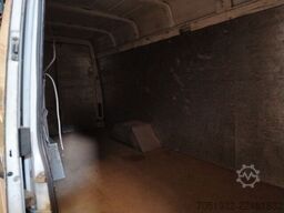 Mercedes-Benz Sprinter 313