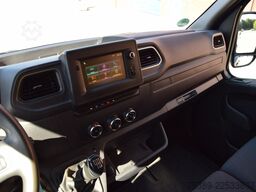 Renault Master  Kasten Doka 7-Sitzer AHK Klima Tempomat