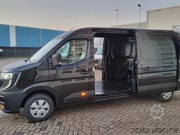 Renault Master 150.35 EURO 6 L3H2 GESLOTEN ZWART META...