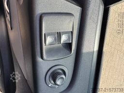 Renault Trafic **AMBULANCE-RETTUNGSWAGEN**