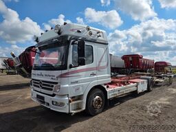MERCEDES-BENZ 1524 BDF mit Klima, Ladebordwand, 2 x Bett