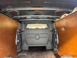 OPEL Vivaro Kasten L2H1 Doppelkabine *Navi*AHK