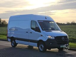 MERCEDES-BENZ SPRINTER 317 L2H2 RWD Mbux10