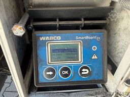 MERCEDES-BENZ 2540 LL 6x2/4 Kühlkoffer 8.2m LBW 2,5t  Carrier