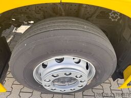 MERCEDES-BENZ 2540 LL 6x2/4 Kühlkoffer 8.2m LBW 2,5t  Carrier