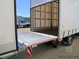 IVECO Daily  Durchladezug mit Anhänger Planenaufbau