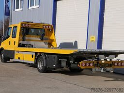 IVECO DoKa 70C18H/P Schiebeplateau